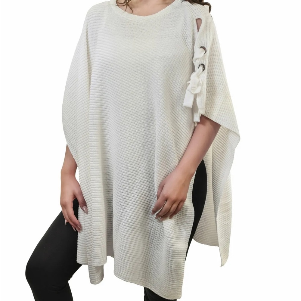 Young USA Shawl / Poncho ivory white One Size Fits Most